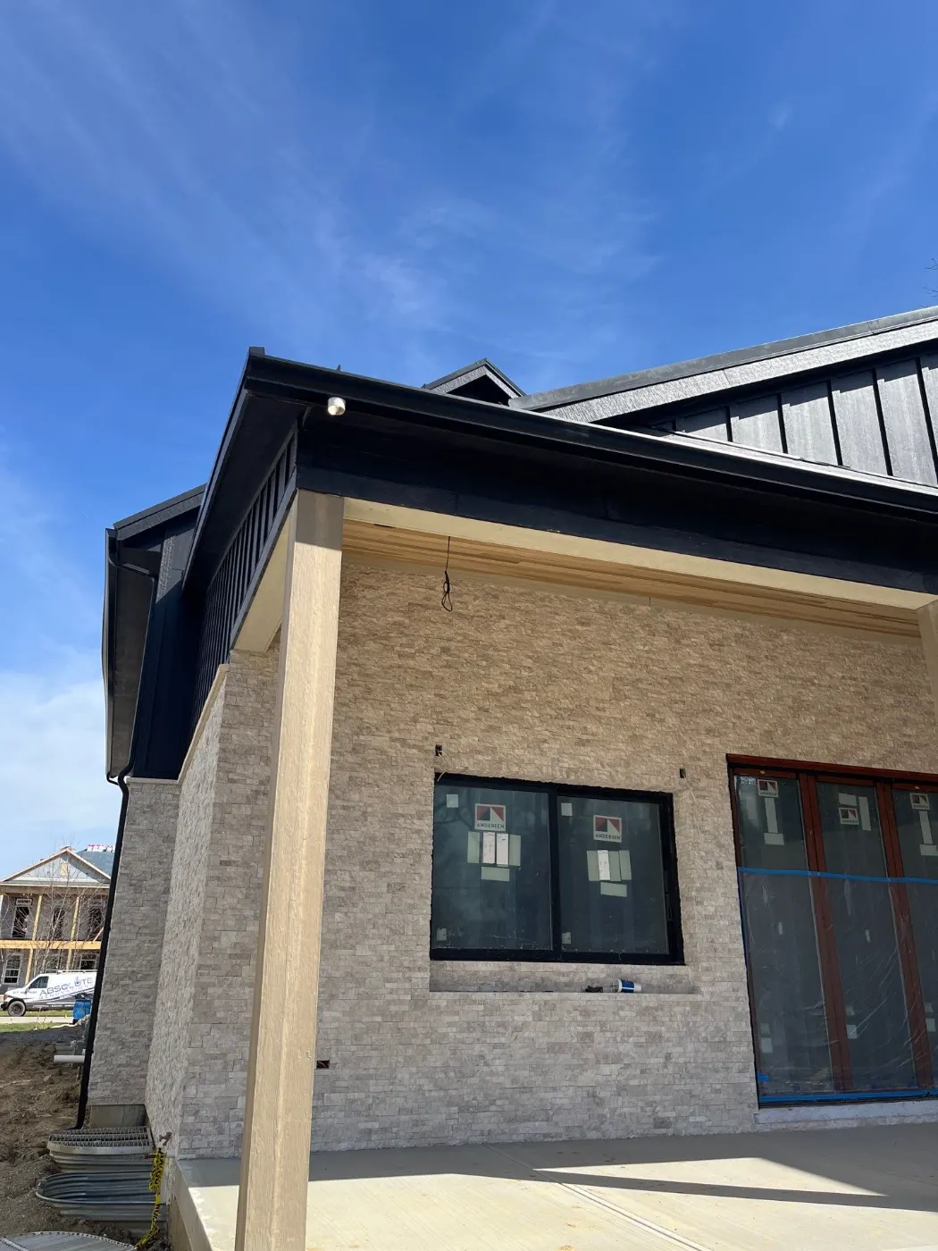 Vinyl siding replacement completed in Bridlewood